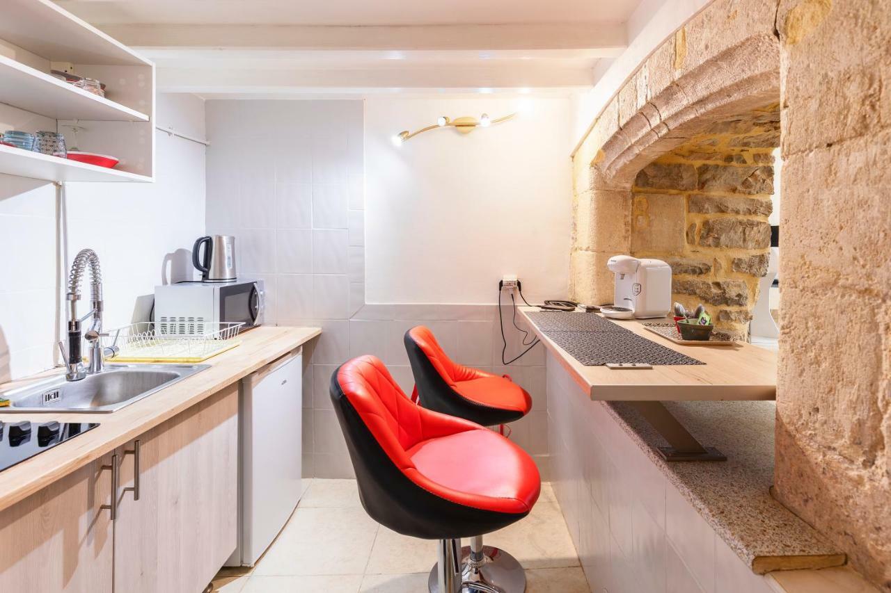 Calme Cocon Troglodyte Au Coeur De La Ville Apartamento Nîmes Exterior foto